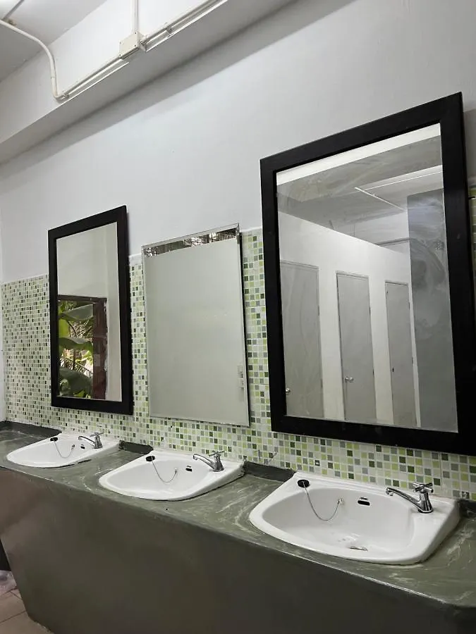 Happiness Hostel Ko Lanta